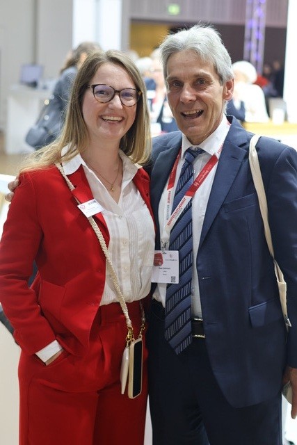 Rechtsanwältin Simone Krämer auf dem RA-MICRO Stand auf dem deutschen Anwaltstag 2025 in Berlin